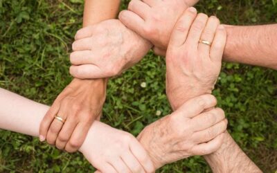 Proches aidants : un pilier trop souvent invisible