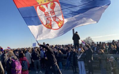 Serbie : la mobilisation de la jeunesse fait reculer l’autoritarisme